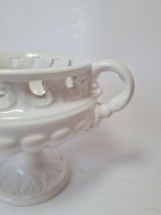 DVB ESTE Винтажная ваза для фруктов с резным краем и фактурными бело-желтыми цветами, 20см x 13см, Италия, 1960-70гг.