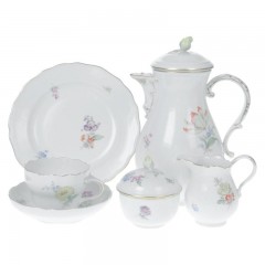 Meissen Meissen  'Neuer Ausschnitt - Blume 2 seitlich leichte Manier gestreut bunt mit Goldrand' Kaffeeservice 6 Personen 21-tlg. Мейсен &quot;Новый срез - цветок 2 стороны светлый манер разбросаны красочные с золотым ободком&quot; кофейный сервиз 6 персон 21 шт.