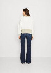 Tommy Hilfiger BOAT SWEATER Jumper ecru/grey oat ЛОДОЧНЫЙ СВИТЕР Джемперы экрю/серый овсяный