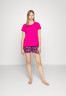 Tommy Hilfiger SHORT SLEEVE SET Pyjamas eccentric magenta/pink КОМПЛЕКТ С КОРОТКИМ РУКАВОМ Пижамы эксцентричный пурпурный/розовый