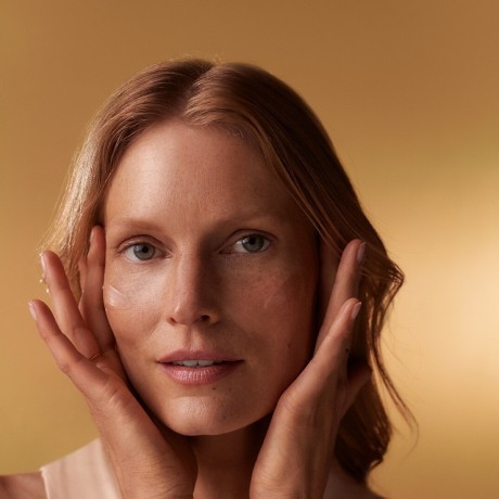 Shiseido Intensive Firming Contour Serum Интенсивная укрепляющая сыворотка для контура лица