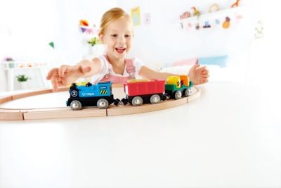 HAPE Guterzug mit Batterieantrieb Товарный поезд с аккумуляторным приводом