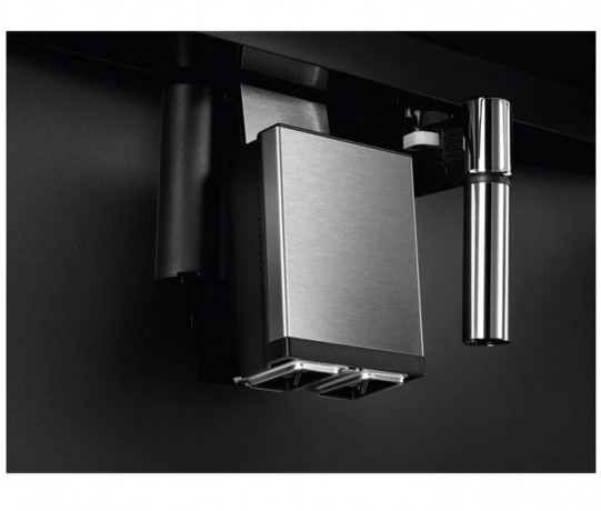 AEG AEG Einbau-Kaffeevollautomat KKK994500M, Premium-Drehwahler mit Beruhrungssensor Antifinger Edelstahl-Beschichtung 2 Heizsysteme fur eine optimale Bruhtemperatur und Dampfausgabe Встраиваемая полностью автоматическая кофемашина AEG KKK994500M, поворо