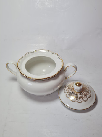 Seltmann Weiden Bavaria Белая Фарфоровая сахарница с позолоченным узором, 10 x 15,5 см, Германия, 1960-70гг.