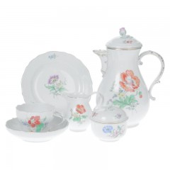 Meissen Meissen  'Neuer Ausschnitt - Blume 2 mitte bunt mit Goldrand' Kaffeeservice 6 Personen 21-tlg. Meissen &quot;New Cut - flower 2 центр разноцветный с золотой каймой&quot; Кофейный сервиз на 6 персон 21 предм.