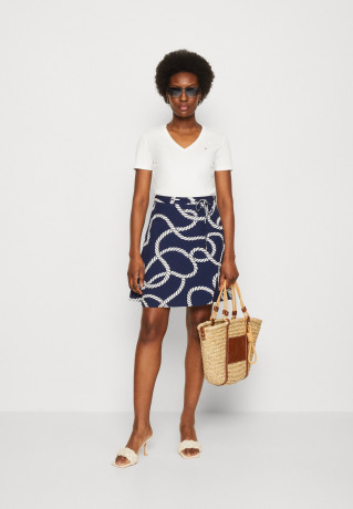 Tommy Hilfiger ROPE PRINT SHORT SKIRT Mini skirt coastal/carbon navy КОРОТКАЯ ЮБКА С ПРИНТОМ Мини-юбка прибрежный / углеродный флот