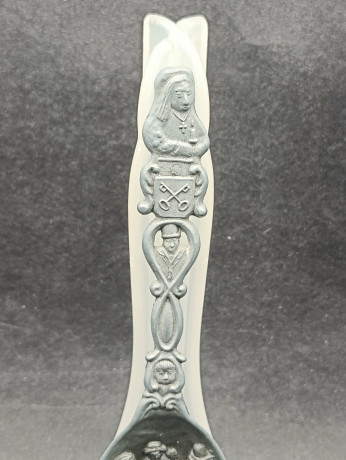 Ложка винтажная Jan Steen Pewter, сувенирная, с объемным декором, фигурками на ручке, олово, 17.5 см, Голландия, 1950-60гг.