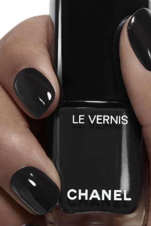 Chanel Le Vernis 161 Le Diable En Chanel, Лак для ногтей 161 Le Diable En Chanel (Франция), стойкое глянцевое покрытие, керамиды камелии, 13мл