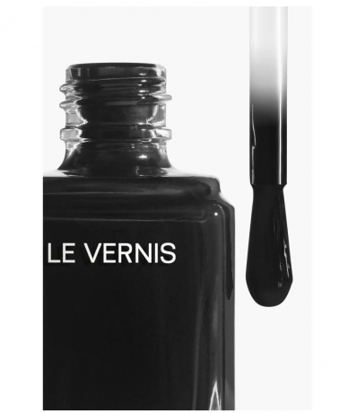Chanel Le Vernis 161 Le Diable En Chanel, Лак для ногтей 161 Le Diable En Chanel (Франция), стойкое глянцевое покрытие, керамиды камелии, 13мл