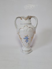 KARLOVARSKY Фарфоровая ваза с ручками &quot;Нежные голубые цветы&quot;, 15см, Чехословакия, 1950-60гг.