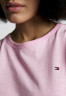 Tommy Hilfiger 1985 C NK SS Basic T-shirt iconic pink 1985 C NK SS — базовая футболка культовый розовый