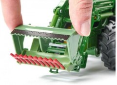 SIKU SIKU Farmer-Bundle: 3652 John Deere mit Frontlader 1:32 + 3658 Frontlader-Zubehor Набор SIKU Farmer: 3652 John Deere с фронтальным погрузчиком 1:32 + 3658 аксессуаров для фронтального погрузчика