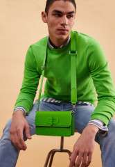 Tommy Hilfiger TURNLOCK CROSSOVER UNISEX Across body bag spring lime TURNLOCK CROSSOVER UNISEX Сумка через плечо весенняя известь