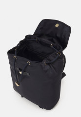 Tommy Hilfiger FLOW FLAP BACKPACK Rucksack space blue РЮКЗАК FLOW FLAP Рюкзак космический синий