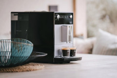 Melitta Melitta Kaffeevollautomat Purista F 230-101 Kaffeevollautomat mit flusterleisem Kegelmahlwerk, Kaffeeautomat Cafemaschine Kaffeemaschine mi Mahlwerk Vollautomat Cafe Schwarz1 Полностью автоматическая кофемашина Melitta Purista F 230-101 полностью 