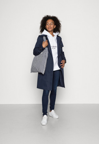 Tommy Hilfiger HILFIGER HOODIE  Sweatshirt white HILFIGER HOODIE толстовка белый