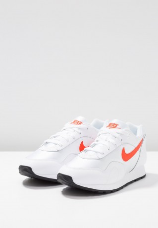 Nike Sportswear OUTBURST Sneaker low white/team orange/black OUTBURST Низкие кроссовки женские белый/оранжевый/черный