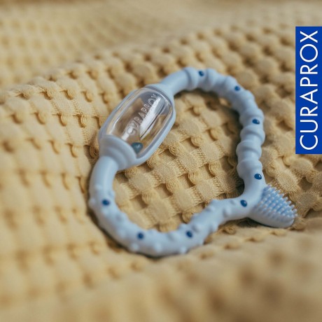 Curaprox Baby-Beissring mit Rassel Lernzahnburste Детское кольцо для прорезывания зубов с обучающей зубной щеткой-погремушкой