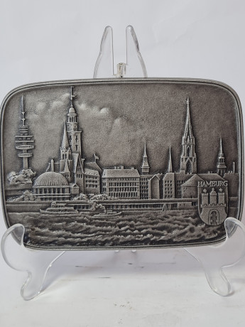 Декоративное панно винтажное Buderus, Modell Mootz, металлическое панно с объемным рельефным изображением г.Гамбург, 17 x 12 см, Германия, 1980г.