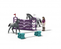 Schleich Horse Club 42776 Игровой набор "Тренировка перед турниром", лошадь с фигуркой, препятствия для прыжков, аксессуары, от 5 лет, Германия