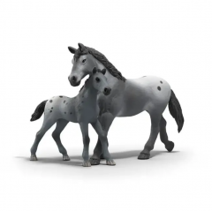 Schleich Horse Club 42776 Игровой набор "Тренировка перед турниром", лошадь с фигуркой, препятствия для прыжков, аксессуары, от 5 лет, Германия