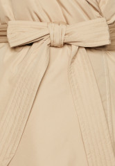 Tommy Hilfiger CLEAN PADDED PEACOAT Winter coat beige УТЕПЛЕННОЕ ПАЛЬТО CLEAN Зимнее пальто бежевый