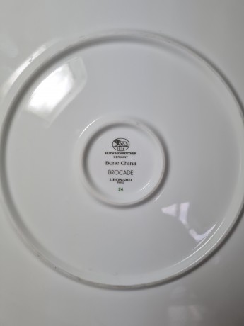 Hutschenreuther 1814 Фарфоровое белое блюдо с ручками и орнаментом по краю, 33см, Германия, 1970-80гг.