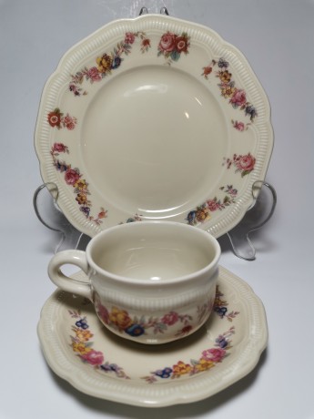 Hutschenreuther Selbe, Хутченройтер селбе Фарфоровый Кофейный сервиз на 3 персоны, матовый фарфор с элегантной ручной росписью, 15 предметов, Германия 1960г.
