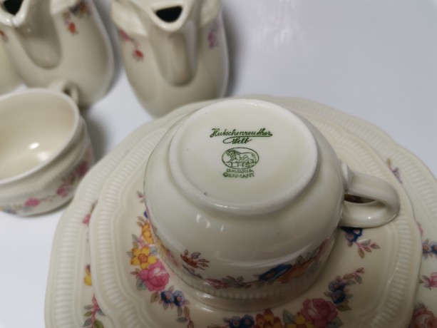 Hutschenreuther Selbe, Хутченройтер селбе Фарфоровый Кофейный сервиз на 3 персоны, матовый фарфор с элегантной ручной росписью, 15 предметов, Германия 1960г.