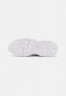 Nike Sportswear AIR HUARACHE Sneaker low white AIR HUARACHE Низкие кроссовки женские белый