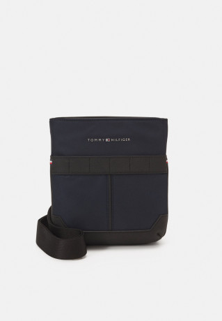 Tommy Hilfiger ELEVATED MINI CROSSOVER UNISEX Across body bag Space Blue ELEVATED MINI CROSSOVER UNISEX Сумка через плечо КосмосСиний