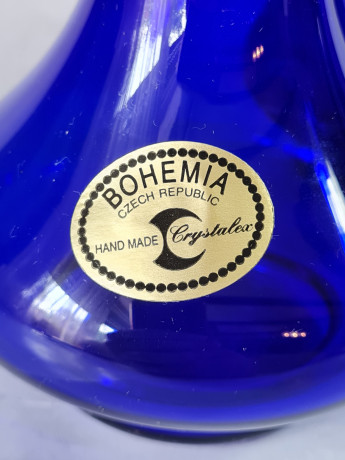 Вазы винтажные, синее богемское стекло, ручная работа, 3 шт: 15 x 11 см, 15 x 11 см, 19 x 14 см, Чехословакия, 1960-70гг.