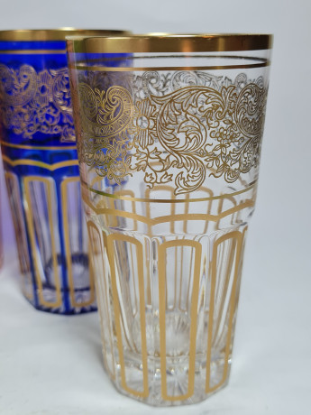 Стаканы винтажные Albena Morokko из цветного стекла с золотистым декором, 5 шт.х 13,5 см и 1 шт.х 10 см, Германия, 1960-70гг.