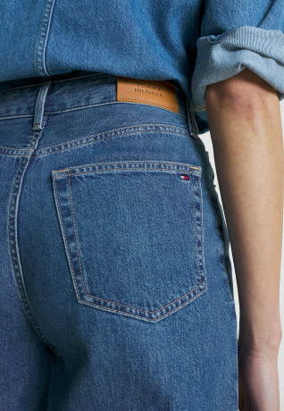 Tommy Hilfiger HIGH RISE BALLOON ANKLE Jeans Tapered Fit eve HIGH RISE BALLOON ANKLE Джинсы зауженного кроя канун