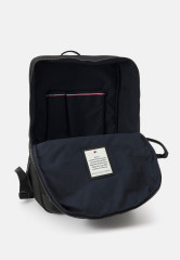 Tommy Hilfiger 1985 TRAVEL BACKPACK UNISEX Rucksack black 1985 TRAVEL BACKPACK UNISEX Рюкзак черный
