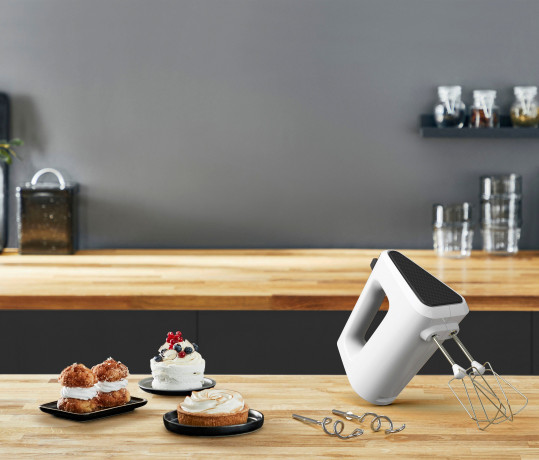 Krups Krups Handmixer GN4001 3 Mix 4000, 450 W, Turbo- und Auswurf-Funktion, inkl. 2 Ruhrbesen und 2 Knethaken Ручной миксер Krups GN4001 3 Mix 4000, 450 Вт, турбонаддув и функция выброса, включая 2 венчика и 2 насадки для теста