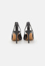 Tommy Hilfiger POINTY SLING BACK Classic heels black POINTY SLING BACK Классические каблуки черный