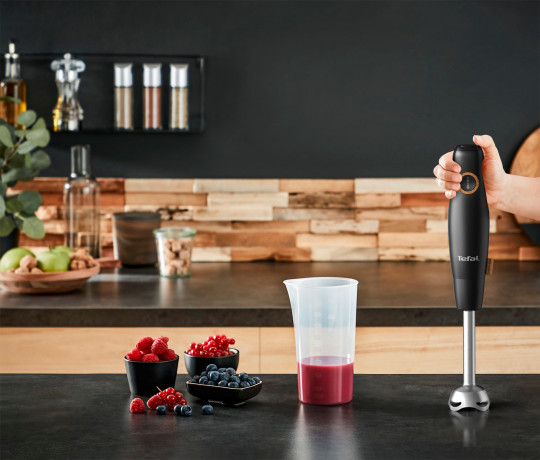 Tefal Tefal Stabmixer HB46E8 Eco Respect, 600 W, 4 Powelix-Klingen, Spritzschutz, ergonomischer Griff  Ручной блендер Tefal HB46E8 Eco Respect, 600 Вт, 4 лезвия Powelix, защита от брызг, эргономичная ручка