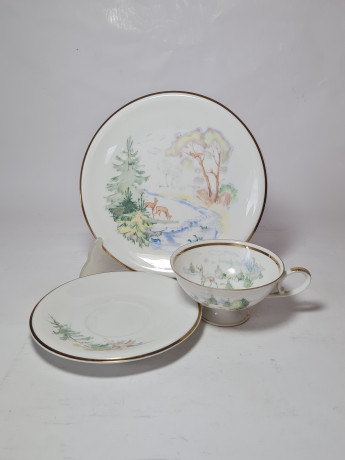 Чайное трио винтажное Schrinding Bavaria, белый фарфор с изображением оленя в лесу, Германия, 1960-70гг.