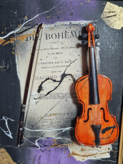 Картина винтажная "Скрипка" худ. Salvatore Coccia  / Die Boheme, черно-золотая рама, 31,5 x 25 см, Германия, 1960-1970гг.