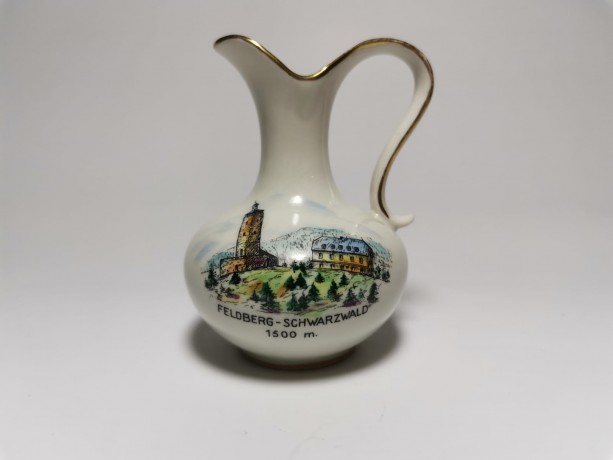 Porzellanfabrik Oechsler&Andechser Bavaria (Kaiser), Коллекционный Кувшинчик 9см х 6см с изображением вершины Фельдберг, 1952-1955гг.