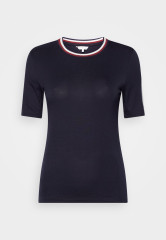 Tommy Hilfiger SLIM GLOBAL STRIPE C-NK SS Basic T-shirt desert sky SLIM GLOBAL STRIPE C-NK SS — базовая футболка небо пустыни