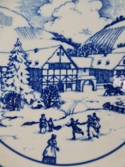 Hutschenreuther 1814 Винтажная тарелка эксклюзивно для Нидертхальского двора "Зима", 20см, Германия, 1970-80гг.