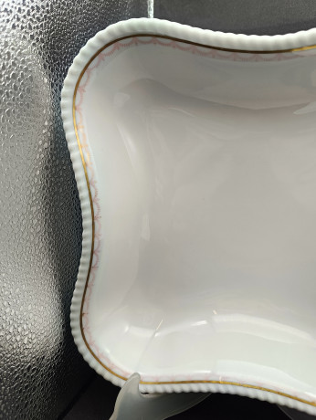 Тарелки сервировочные винтажные Fraureuth, 2 шт., квадратной формы, фарфор, 22 х 22 см, 20 х 20 см, Германия, 1970-80гг.