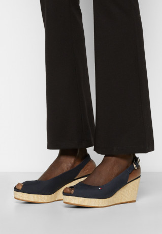 Tommy Hilfiger ICONIC ELBA SLING BACK WEDGE Platform sandals desert sky ICONIC ELBA SLING BACK WEDGE Сандалии на платформе небо пустыни