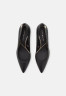Tommy Hilfiger POINTY Classic heels black POINTY Классические каблуки черный