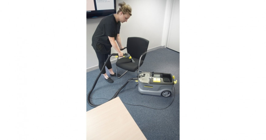 Karcher Karcher Waschsauger Puzzi 10/1 Пылесос Karcher Puzzi 10/1