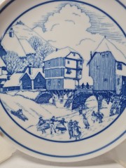 Hutschenreuther 1814 Винтажная тарелка эксклюзивно для Нидертхальского двора "Зима в горах", 20см, Германия, 1970-80гг.