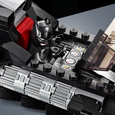 LEGO LEGO DC Universe Super Heroes 76119 Batmobile: Verfolgungsjagd mit dem Joker LEGO DC Universe Super Heroes 76119 Бэтмобиль: Погоня за Джокером