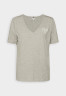 Tommy Hilfiger CREST Basic T-shirt light grey  CREST Базовая футболка светло-серый
